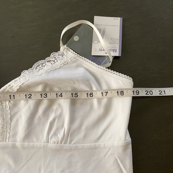 WHITE CAMISOLE WITH LACED TRIM NECKLINE - Picture 11 of 12